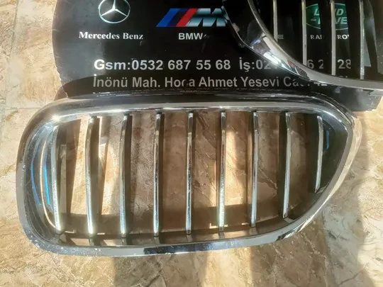 BMW 5 Serisi G30 2017-20 Panjur Krom Çıkma 7383520 7383519