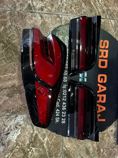 BMW 5 Serisi G30 2020-22 Sağ Sol İç Dış Stop Camı