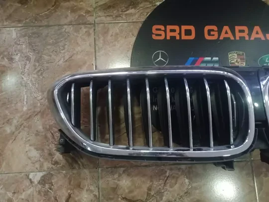 BMW 5 Serisi G30 Çıkma Orj Panjur