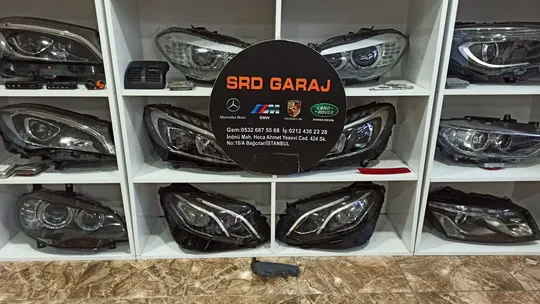 BMW 5 Serisi G30 G31 Panjur Havalandırması Sol Braketi 1126420XX