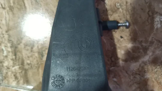 BMW 5 Serisi G30 G31 Panjur Havalandırması Sol Braketi 1126420XX