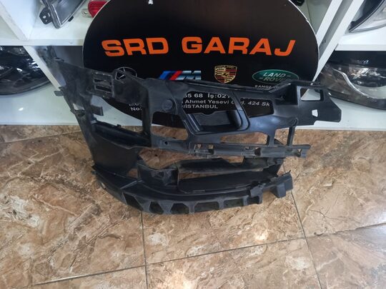 BMW 5 Serisi G30 G31 Sağ Destek Tampon Braketi