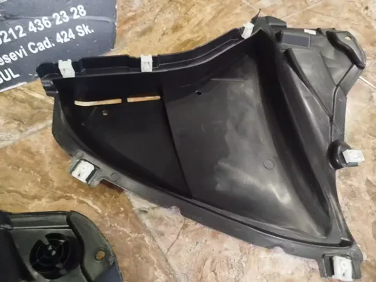 BMW 5 Serisi G30 LCI M Kürek Bakaliti Sağ-Sol 8082212 8082211