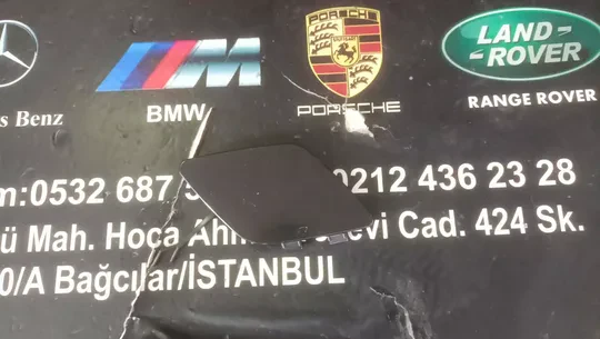 BMW 5 Serisi G30 LCI M-Tech Ön Çeki Kapağı 8747852