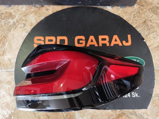 BMW 5 Serisi G30 LCI Sağ Dış Çıkma Stop 8493812