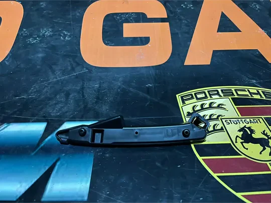 BMW 5 Serisi G60 Sol Tampon Braketi Sıfır Orj 51119879293