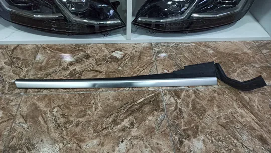 BMW 6 Serisi Cabrio F12 Arka Sol Kapı Cam Çıtası 7221319 5144336