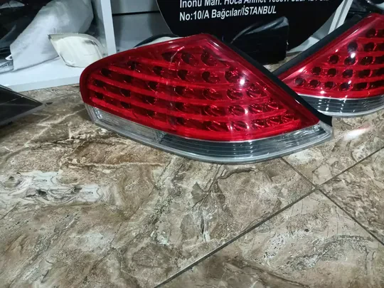 BMW 6 Serisi E63 E64 Sag Sol LED Stop Lambası