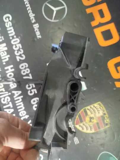 BMW Alt Hava Kanalı Motor Tutucu Çıkma 5A1A698-04