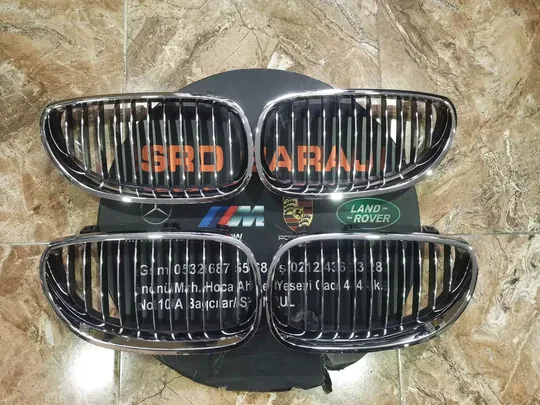 BMW E60 LCI Krom Ön Panjur Set 7065701