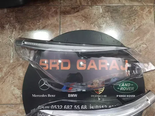 BMW E60 LCI Sag Sol Kaşlı Far Camı