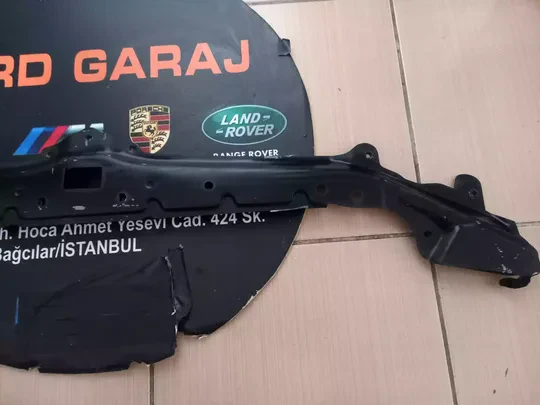 BMW E60 Ön Panel Sacı 7163462
