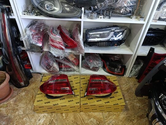 BMW E87 2007-2011 Ledli Sağ Sol Stop Tyc Taiwan 7181298 7181297