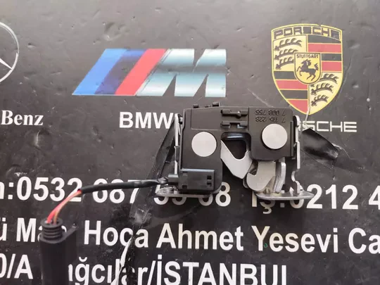 BMW E87 E90 E60 E84 E83 Kaput Kilidi 7115228 7115229