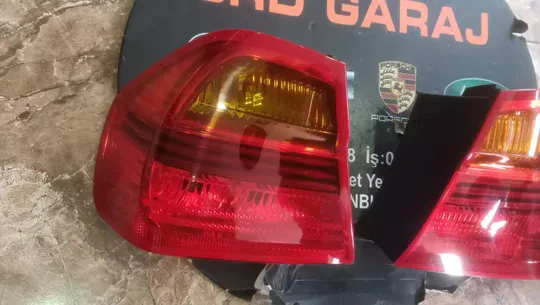 BMW E90 2005-09 Sağ Sol Stop 6937457 6937458
