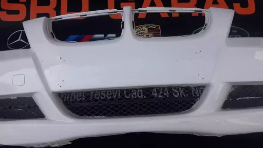 BMW E90 2006-2010 Ön Tampon