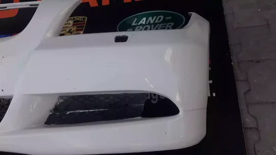 BMW E90 2006-2010 Ön Tampon
