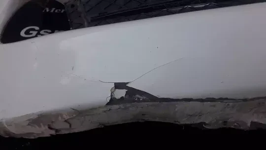 BMW E90 2006-2010 Ön Tampon
