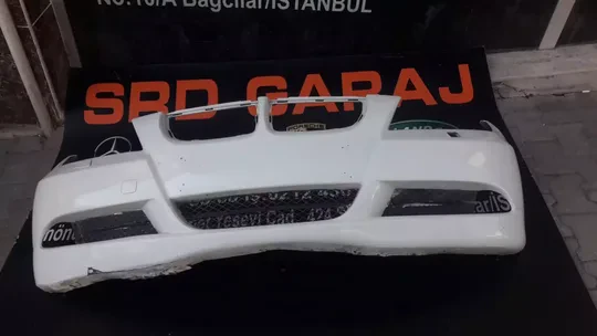 BMW E90 2006-2010 Ön Tampon