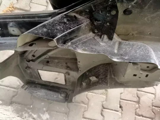 BMW E90 Arka Sol Çamurluk Çıkma