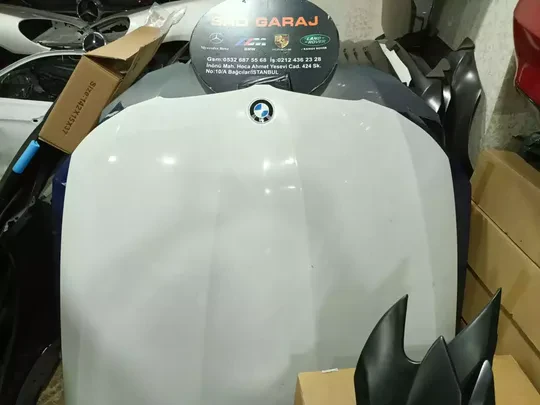 BMW E90 LCI Beyaz Boyali Taiwan Kaput