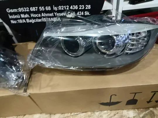 BMW E90 LCI Bi Xenon Far