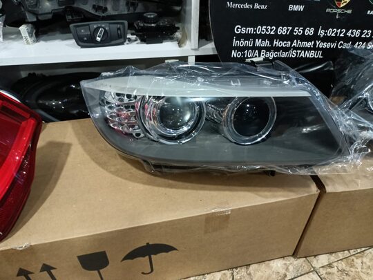 BMW E90 LCI Bi Xenon Far