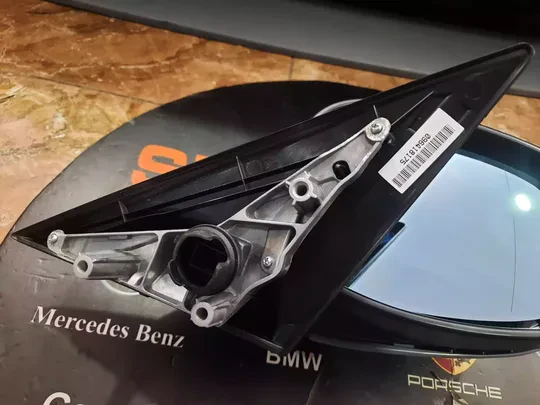 BMW E90 LCI Sağ Ayna 7268262