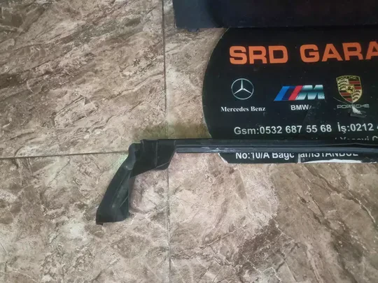 BMW E92 E93 Kapı Çıtası Çıkma Orjinal Sol 7119089