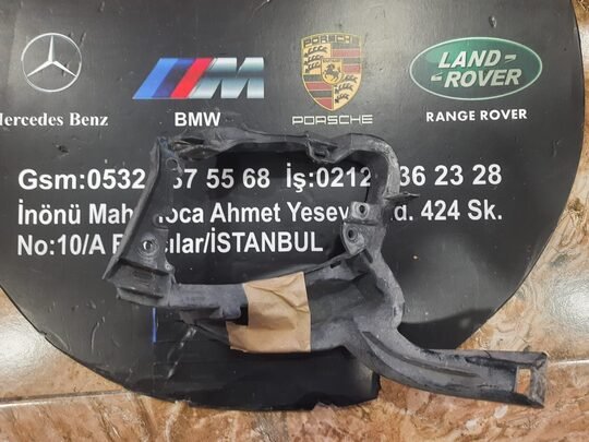 BMW E92 E93 Sağ Sis Bağlantı Ayağı