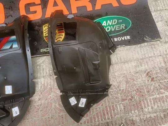 BMW F01+LCİ Davlumbaz Önün Arkası Sağ Sol 7185159-7185160