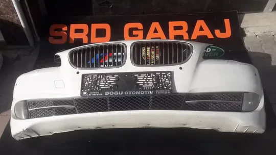 BMW F10 2010 2013 Çıkma Beyaz Dolu Ön Tampon