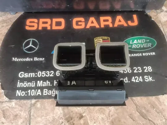 BMW F10 2011-16 Arka Havalandırma Izgarası Kromsuz 9158312