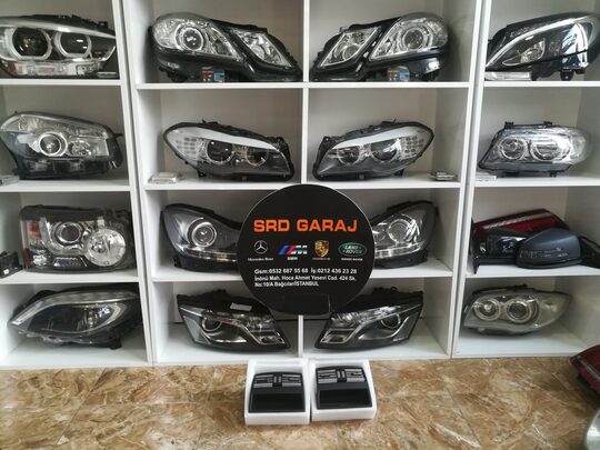BMW F10 Arka Orta Havalandırma Izgarası