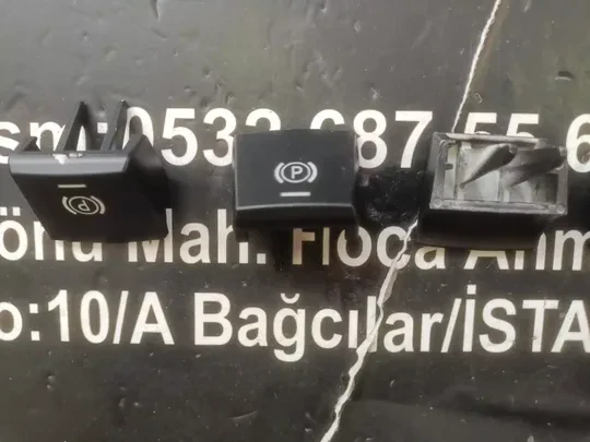 BMW F10 Eski Tip El Fren Düğmesi
