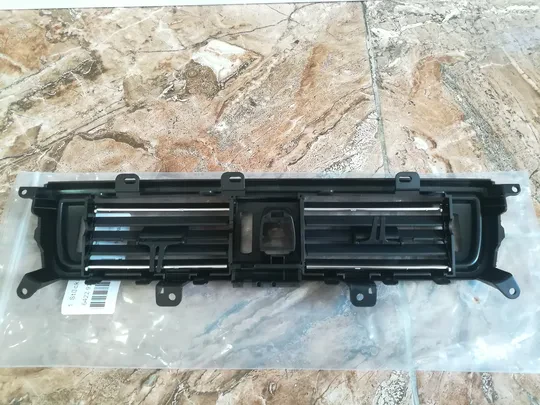BMW F10 Havalandırma Izgarası Orta