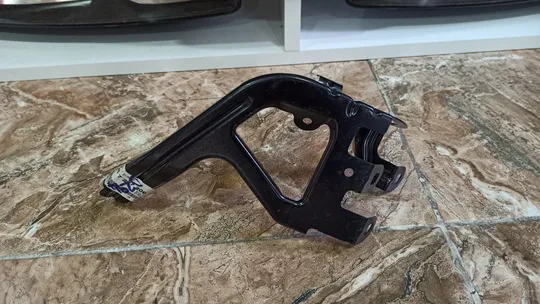 BMW F10 Ön İç Çamurluk Bağlantı Braketi Sol 41357207209 41357207209S