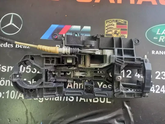BMW F10 Sol Arka Kapı Dış Kolu İç Mekanizması X3717564909