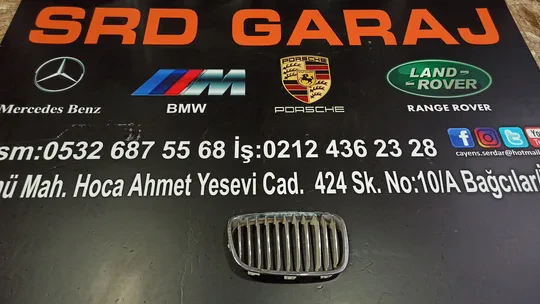 BMW F20 1 Serisi Sağ Böbrek Izgarası Panjur 7239022