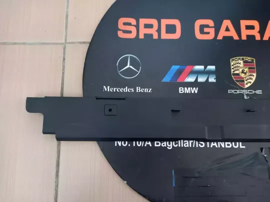 BMW F20 Radyatör Üst Conta Kapağı