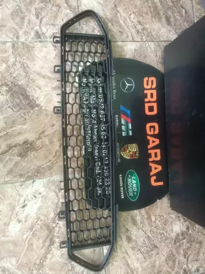 BMW F22 M2 Ön Tampon Orta Izgarası Sıfır Yns