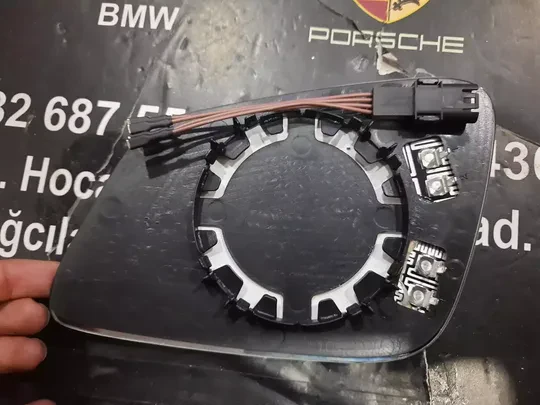 BMW F30 F20 Sağ Ayna Camı 7284999