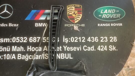 BMW F30 M3 Sol Tampon Çıtası