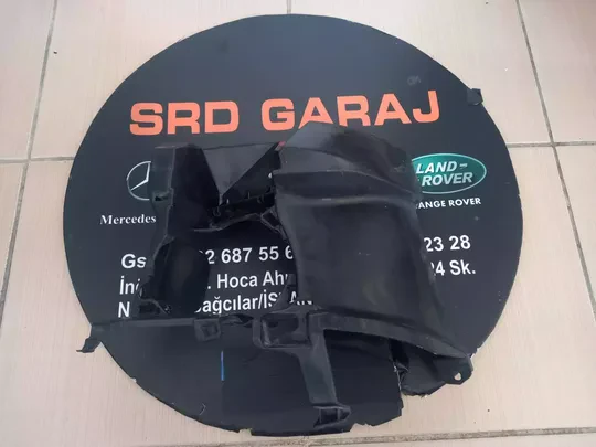 BMW F30 Sıs Farı Çerçevesi