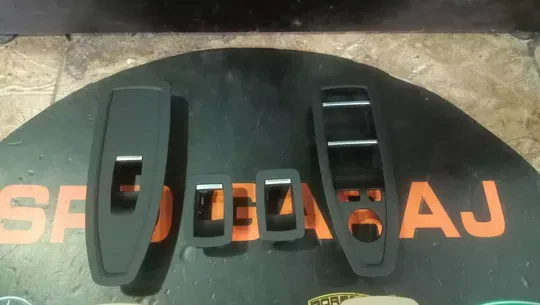 BMW F30 Siyah Bej Set Cam Düğmesi