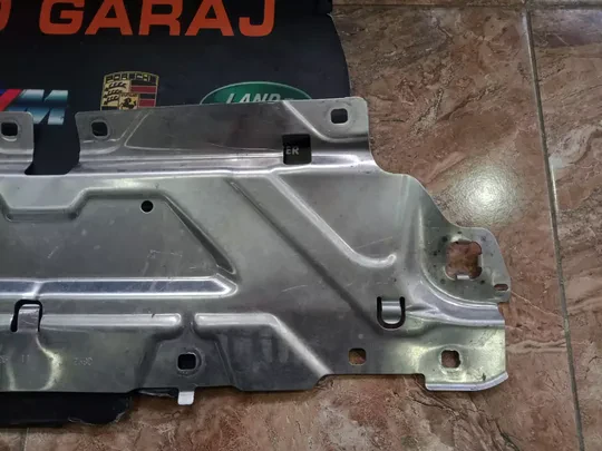 BMW G20 2019- Ön Üst Panel Demiri 7422287