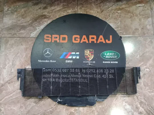BMW G20 Alt Radyatör Koruma Izgarası (Benzin) 8482591