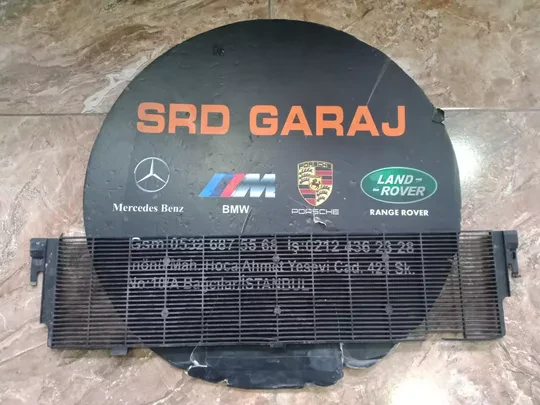 BMW G20 Alt Radyatör Koruma Izgarası (Benzin) 8482591