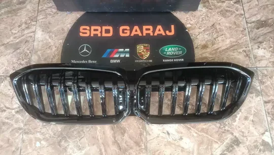 BMW G20 LCI Siyah Kameralı Panjur