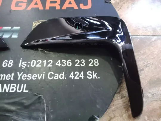 BMW G20 M-Tech Sağ Sol Tampon Izgarası 8089208 8089207